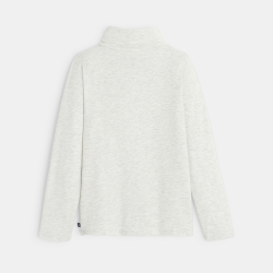 تيشيرت أبيض بأكمام طويلة...